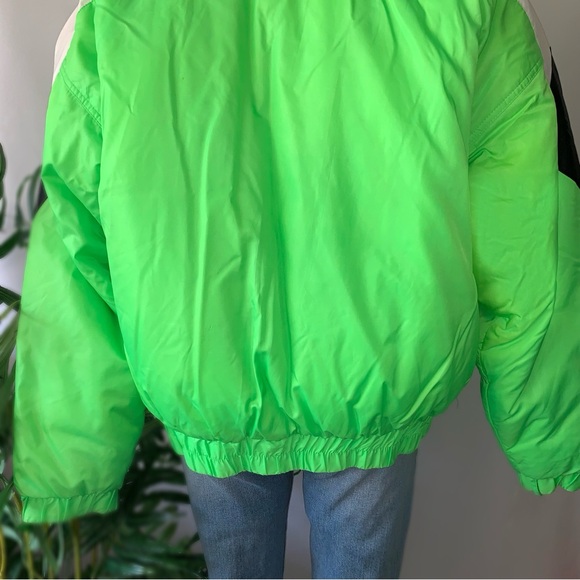 v i n t a g e :: Vibrant Neon Green Quilted Puffer Ski Winter Jacket - Picture 5 of 16